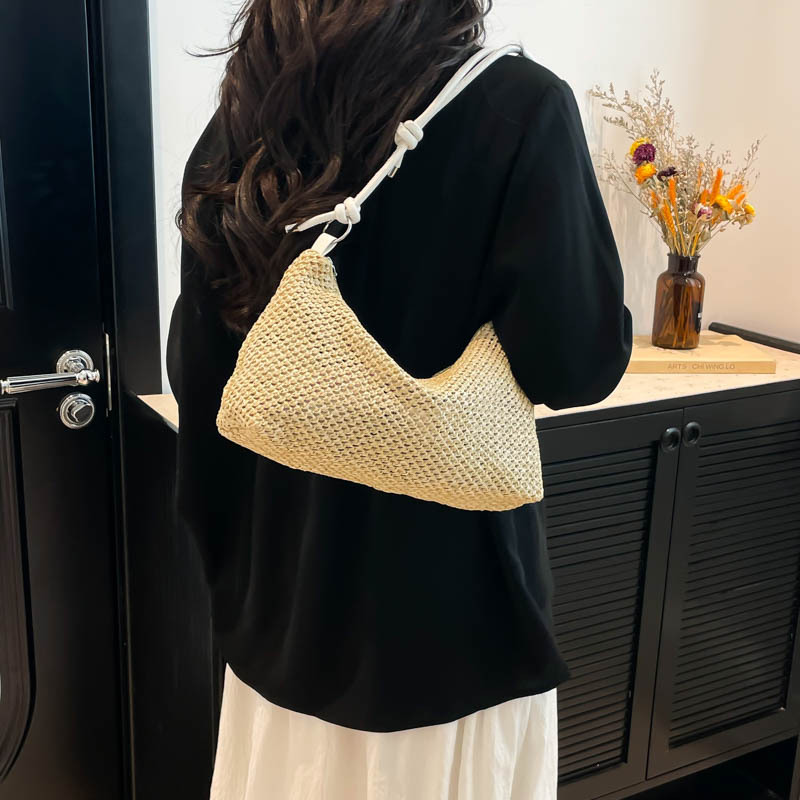 New U-shaped paper rope single-shoulder diagonal cross straw woven bag for women, versatile casual dumpling bag, woven bag for vacation beach bag details Picture