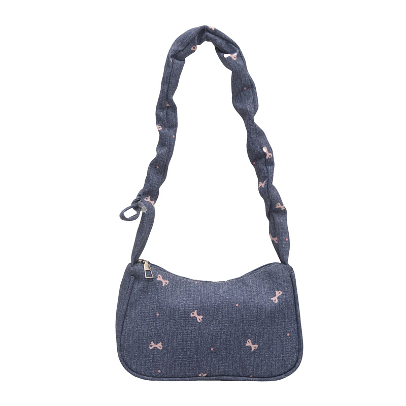 The pleated small bag is a cute and fresh Korean style fashion and versatile single-shoulder crossbody bag. It's a lovely strawberry hand-held women's bag Item Picture
