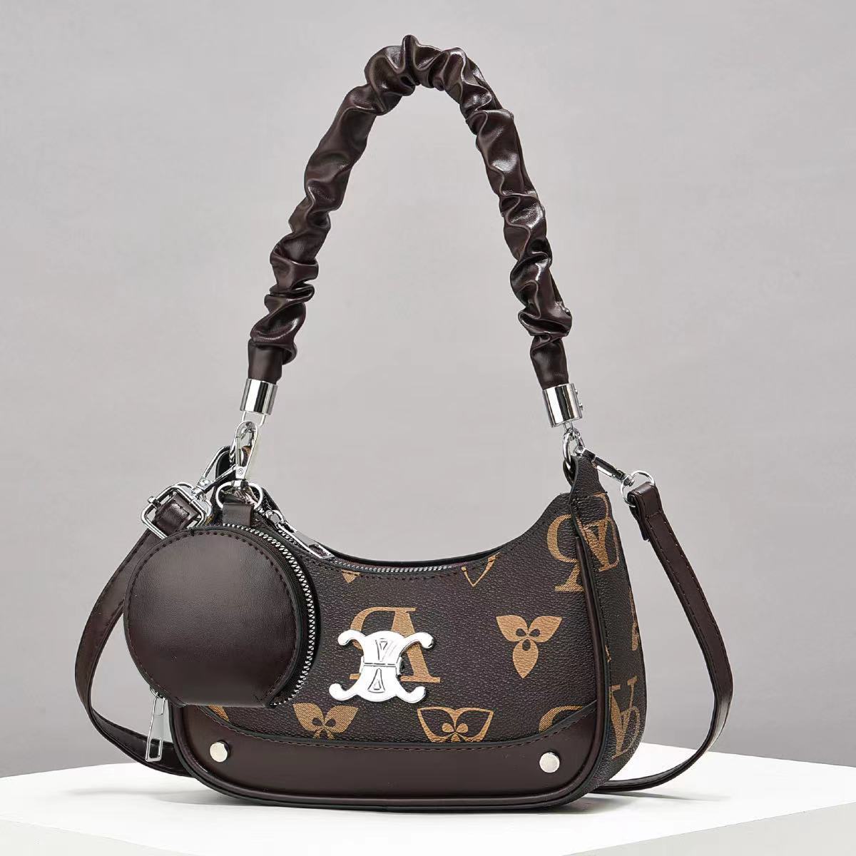 New patchwork mother-and-child bag with high appearance level, cross-border versatile single-shoulder bag, large capacity and trendy crossbody bag Application Scenario