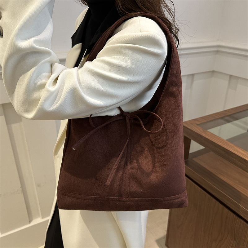 Korean-style niche style lace-up fashionable casual retro suede velvet commuting single-shoulder underarm bow tote bag, trendy Specification drawing