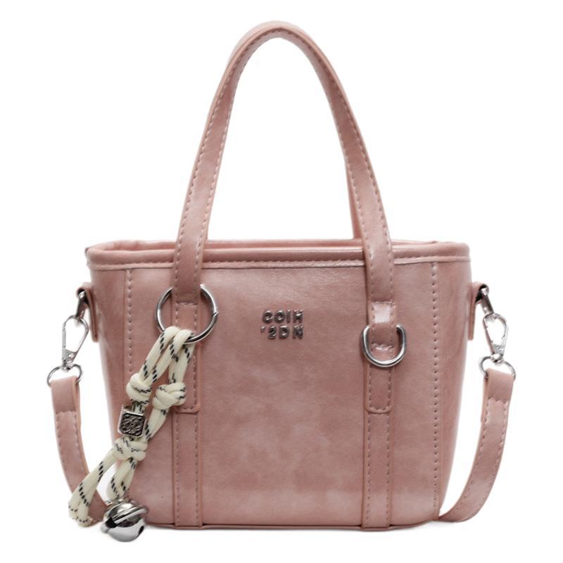 Korean fashion handbag for women 2025 new style, niche, simple and casual single-shoulder bucket bag, casual soft leather crossbody bag Item Picture