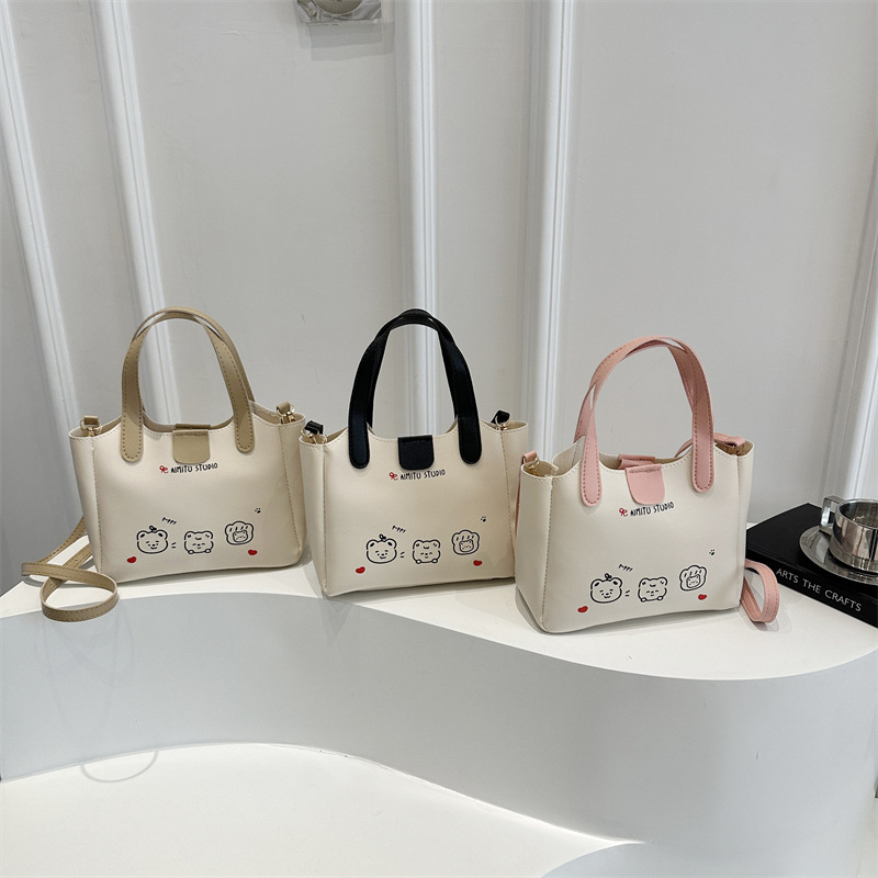 High-end single-shoulder bag, crossbody, elegant and versatile, bucket soft leather women's bag, handbag for women 2025, vegetable basket bag Application Scenario