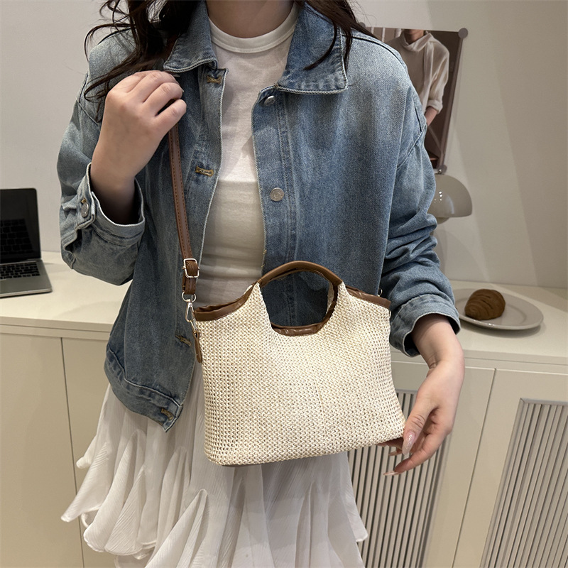 The 2025 new color-blocking hand-held bucket bag is fashionable and versatile for women, a single-shoulder crossbody bag for commuting, and a cross-border trend Specification drawing