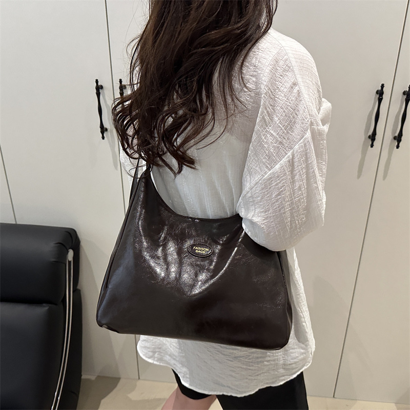 2025 Summer New Women's dumpling bag, high-end, simple and fashionable daily wear, casual tote bag, commuting bag Specification drawing