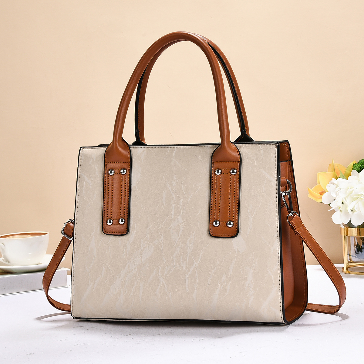 Plush pattern foreign trade bag for women, 2025 new style, large-capacity single-shoulder handbag for women, cross-border handbag Specification drawing