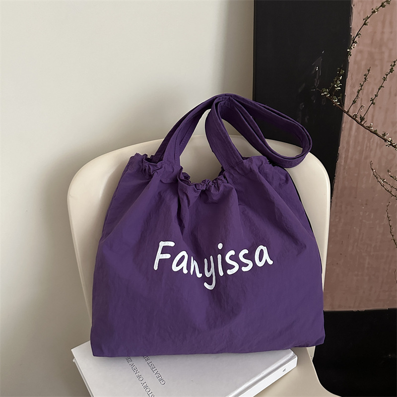 Large-capacity bag for women, light and versatile, 2025 new casual canvas single-shoulder shopping bag, tote bag for school and commuting full figure