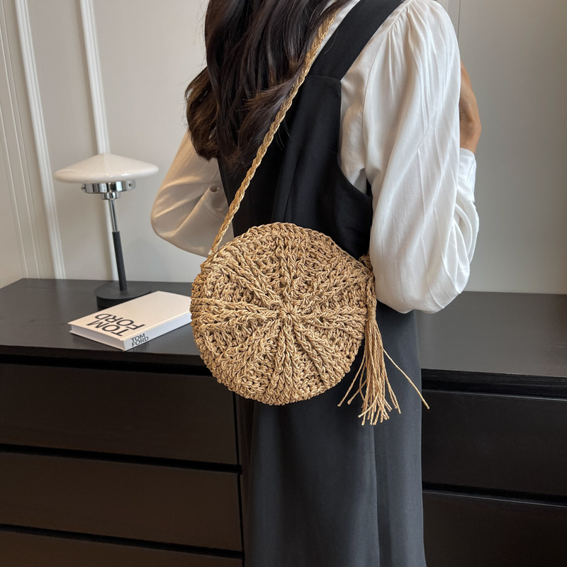 2025 New style simple round fringed crossbody straw woven bag for women, hand-woven summer beach vacation single-shoulder bag Specification drawing