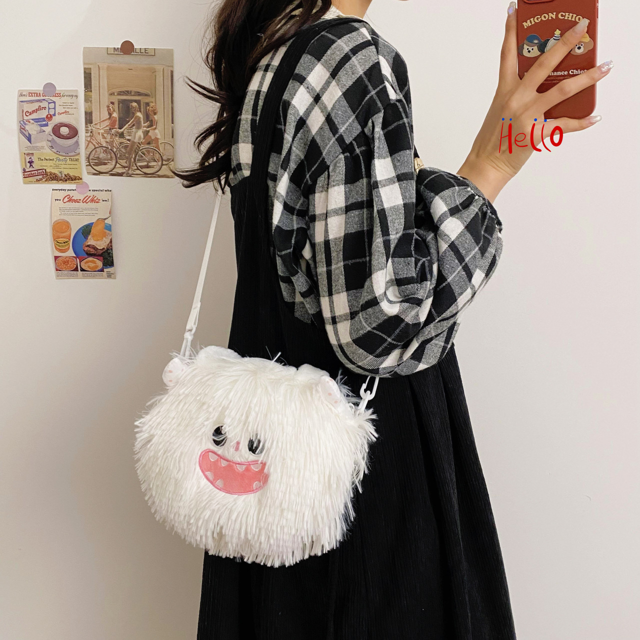 2023 new style plush toy bag, cartoon single-shoulder hand-carry crossbody bag, claw doll bag, cartoon pendant bag Specification drawing