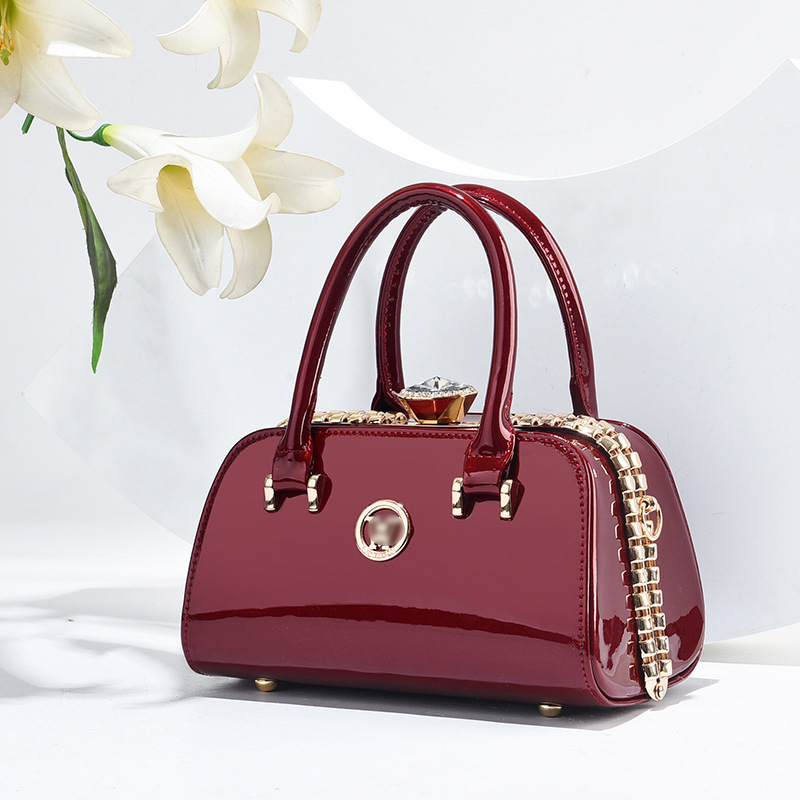 2021 new style patent leather bag, pillow bag, handbag, stylish single-shoulder crossbody, trendy diamond-encrusted shiny leather bag, red small bag Item Picture