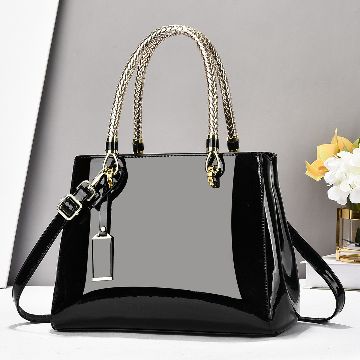 Ladies' patent leather handbag, wine red, large capacity, high-end texture, new foreign trade tote women's bag, cross-border wholesale full figure