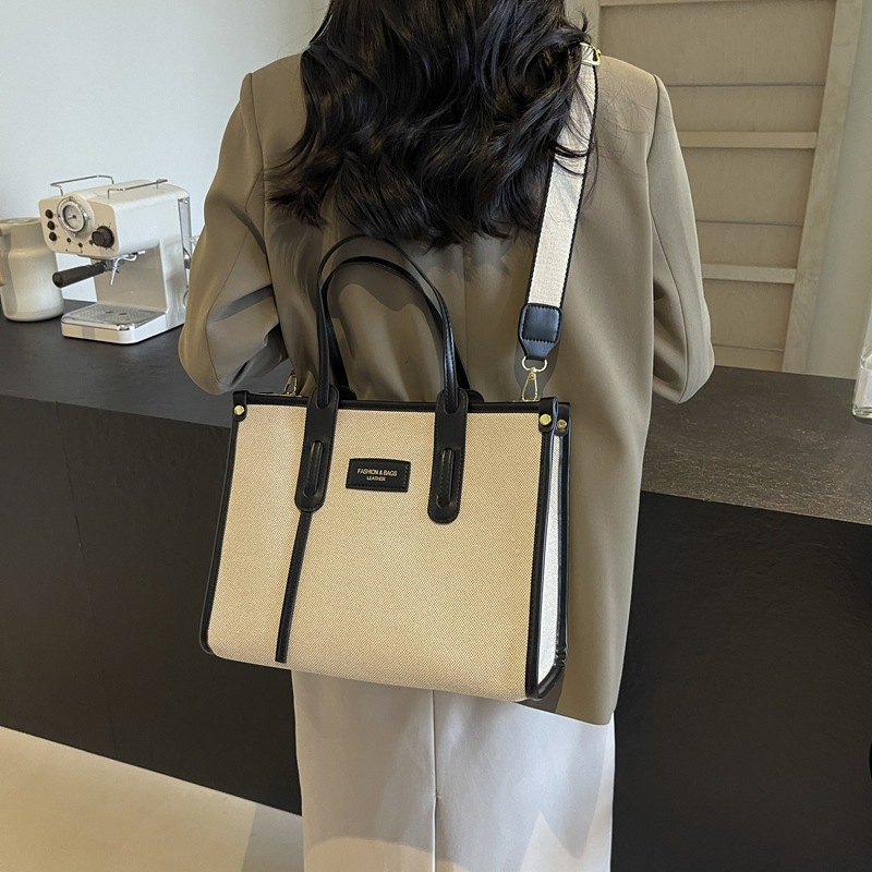 Large-capacity canvas bag for women, 2024 new style, fashionable and simple single-shoulder crossbody bag, casual commuting tote bag Specification drawing