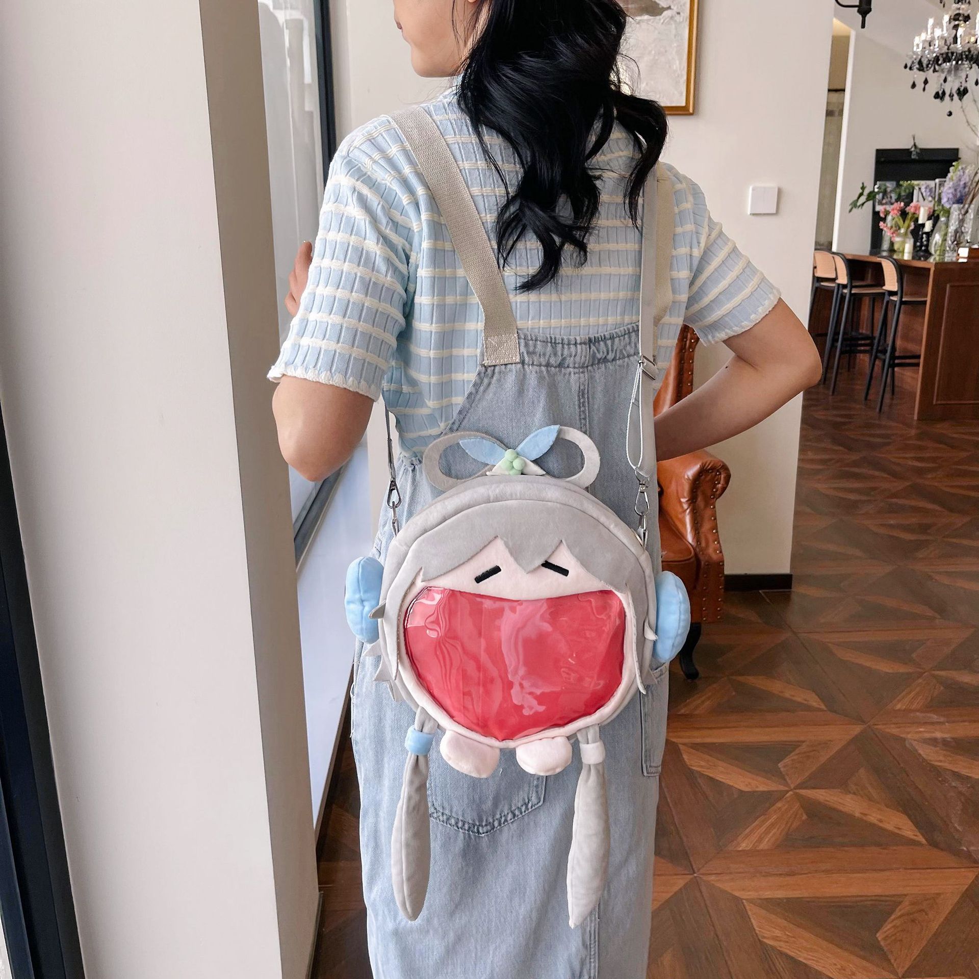 New cartoon Luo Tianyi Pain Bag, plush crossbody bag series, Super Happy big mouth transparent jelly bag factory direct sales Application Scenario