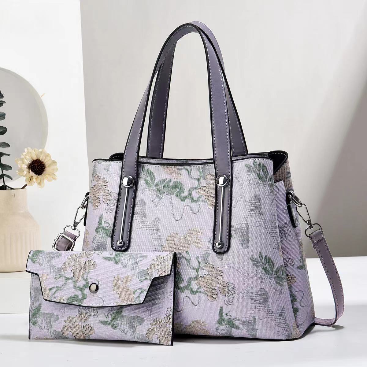 Factory direct sales of large-capacity embroidered Chinese-style hand-held cross-border stylish women's bags, simple, fashionable and versatile mother-and-child bags details Picture