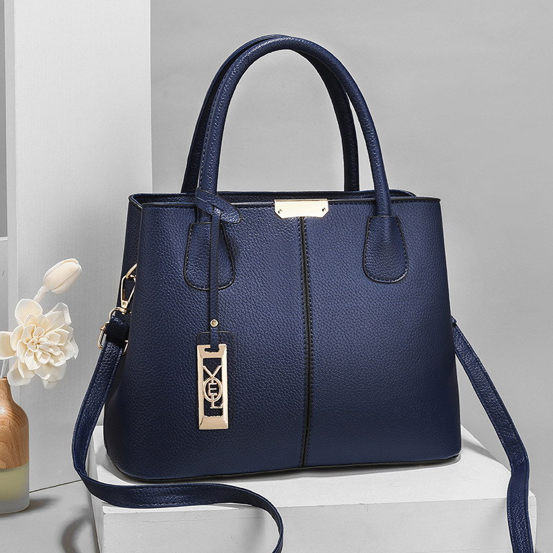 Factory direct sales of 2023 fashionable and trendy women's bags, large-capacity simple single-shoulder crossbody bags for export Specification drawing