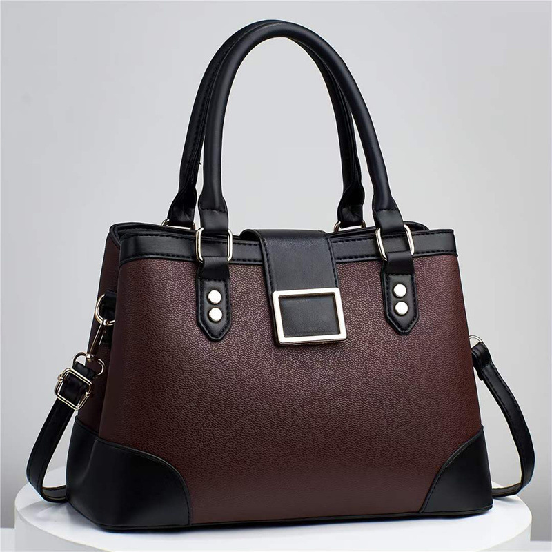 New trendy bags for women's daily use in 2023, simple and versatile single-shoulder bags, large-capacity fashionable handbags Application Scenario
