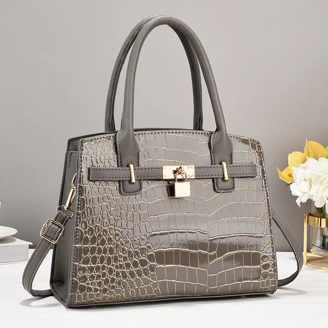 Stylish 2024 summer collection, grand crossbody single-shoulder bag, women's bag manufacturer, large-capacity, trendy and simple handbag for export Specification drawing