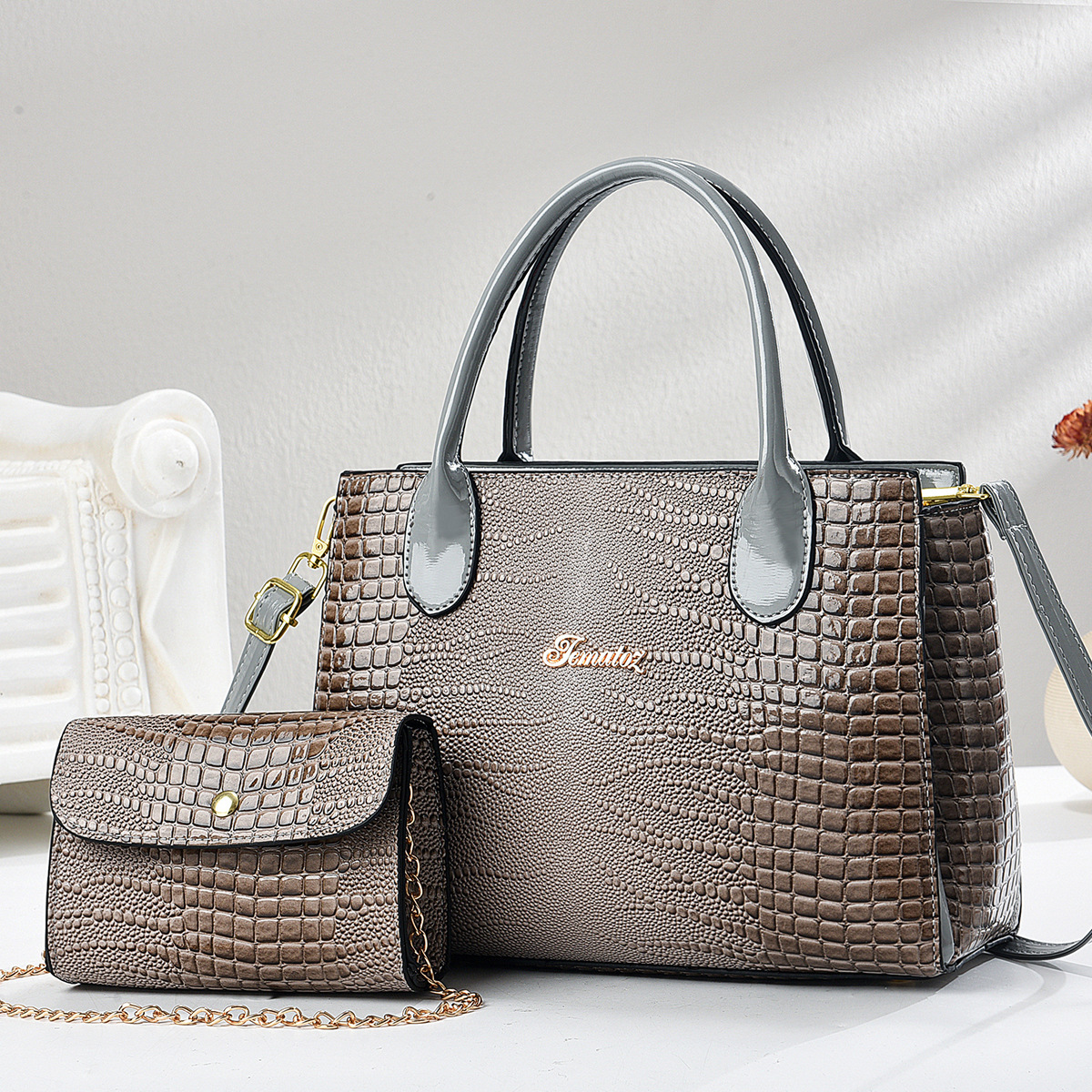 Large-capacity single-shoulder bag, cross-border trendy handbag, 2025 new trendy large bag, women's fashionable crossbody bag, versatile for moms Specification drawing