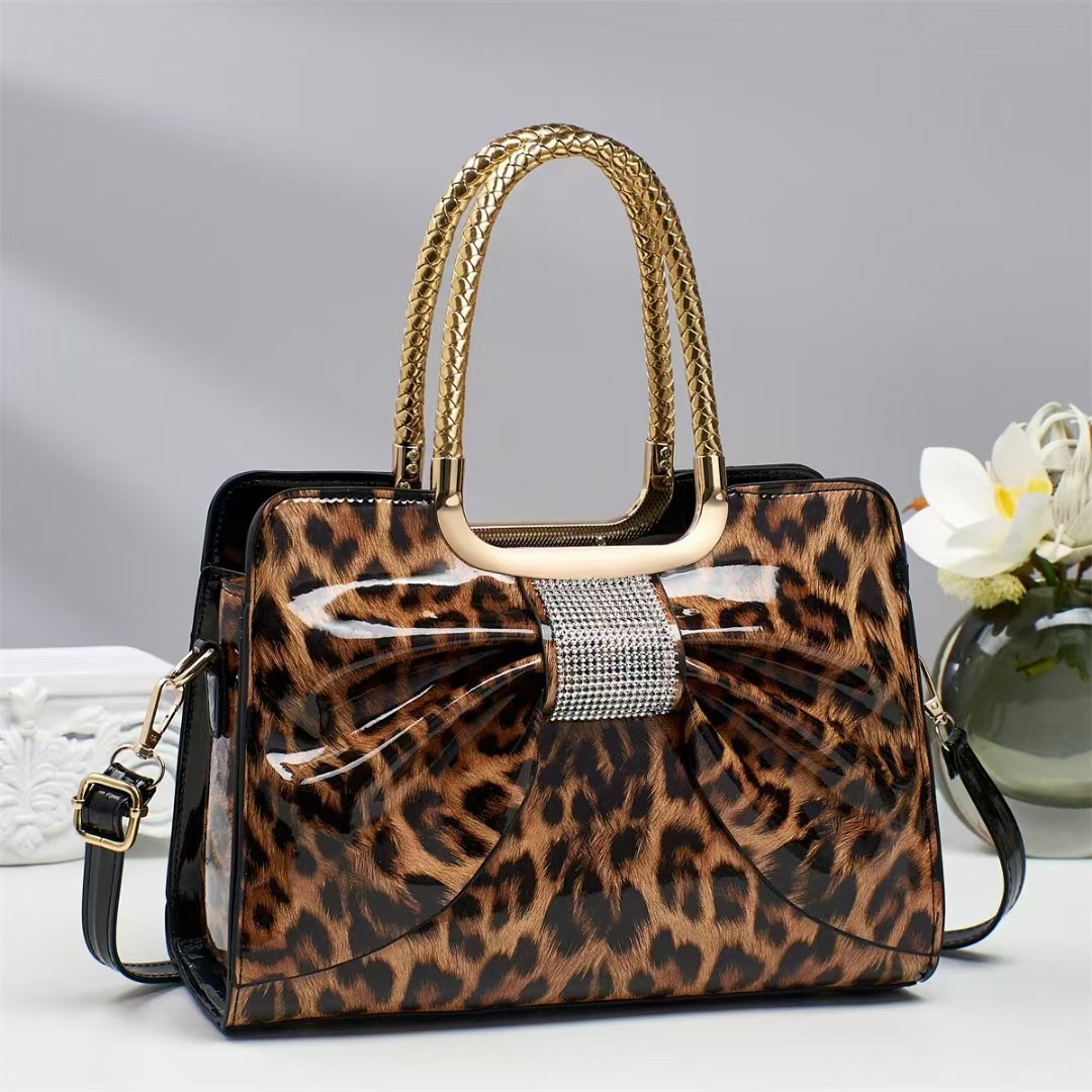 Cross-border trade patent leather shiny hand-held women's bag 2025 new style with hot diamonds, fashionable and versatile, elegant leopard print women's bag details Picture