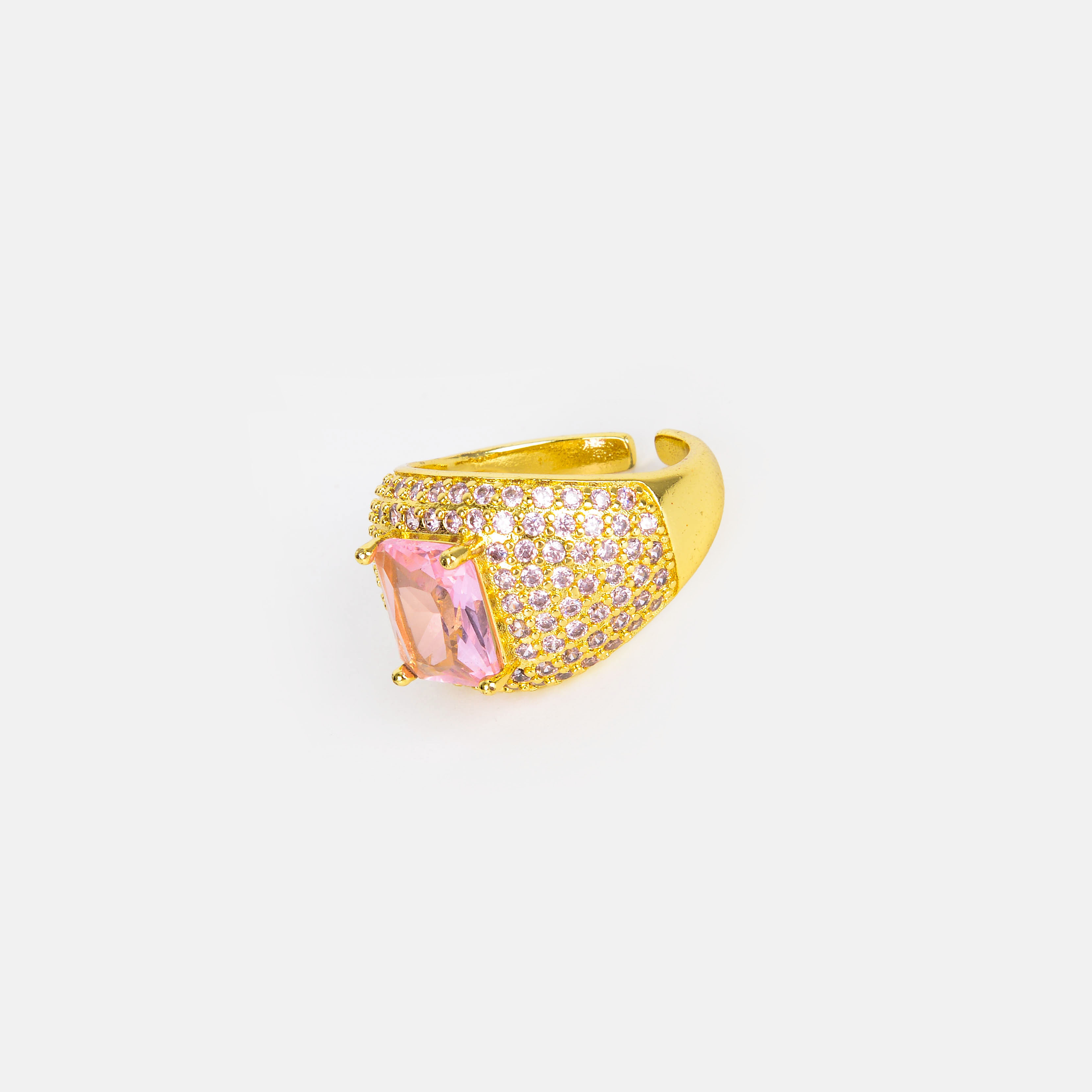A new British style light luxury and fashionable copper jewelry, a micro-inlaid super sparkling group diamond ring, a versatile ring that exudes a trendy vibe Item Picture