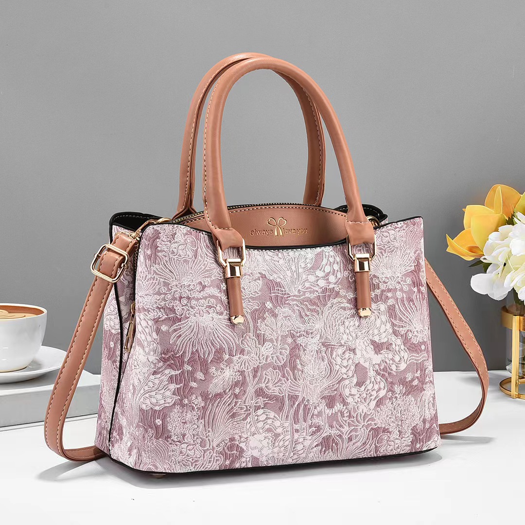 Spring 2024 new women's handbag, European and American fashion printed single-shoulder crossbody women's bag Specification drawing
