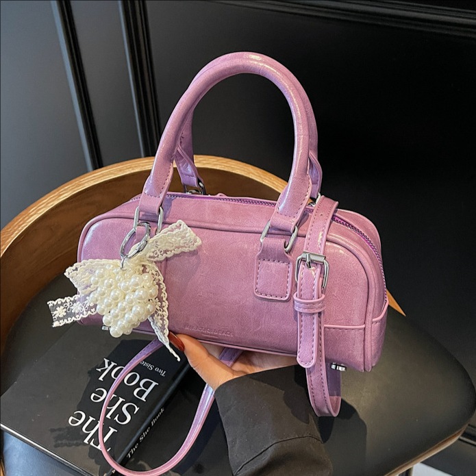 Korean high-end hand-held pillow bag for women, new Spring/Summer 2025, a niche, trendy and simple single-shoulder crossbody bag full figure