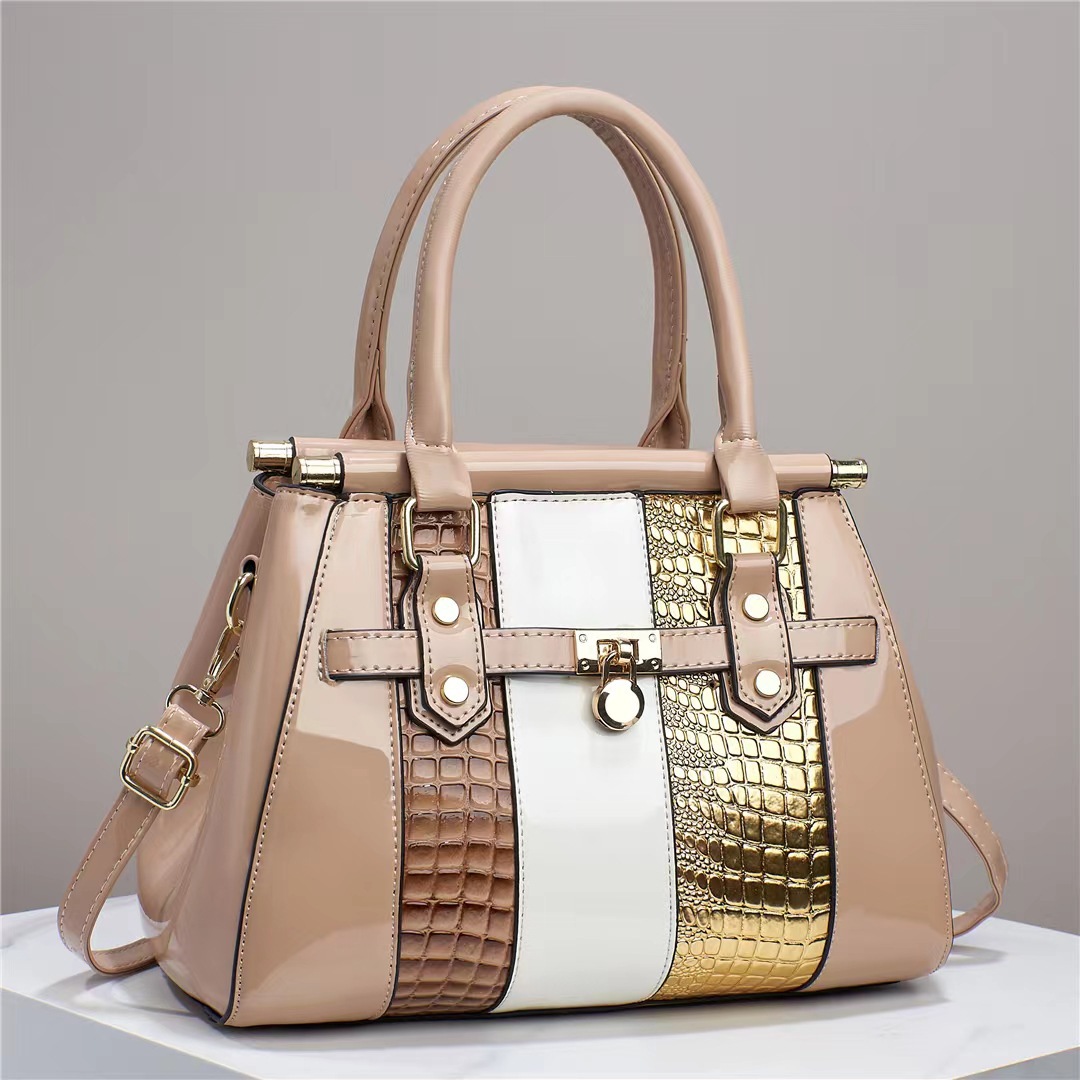 2023 new vertical spliced bright leather lizard pattern cross-border large capacity single-shoulder diagonal cross texture stylish large women's bag Application Scenario