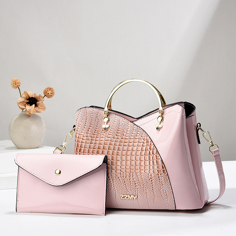 A trendy women's bag from the Ladies' bag factory, a high-end set bag, a single-shoulder bag, a crossbody bag, and a fashionable handbag for women details Picture
