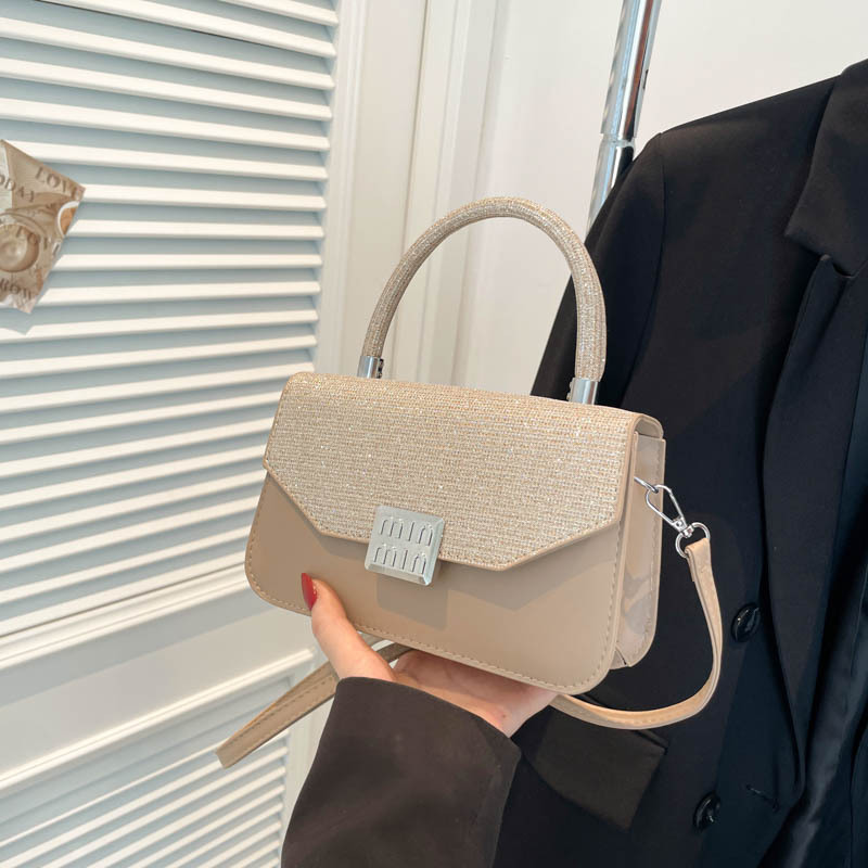 Summer personalized, simple and high-quality, niche design casual small square bag 2025, fashionable and stylish women's single-shoulder crossbody bag full figure