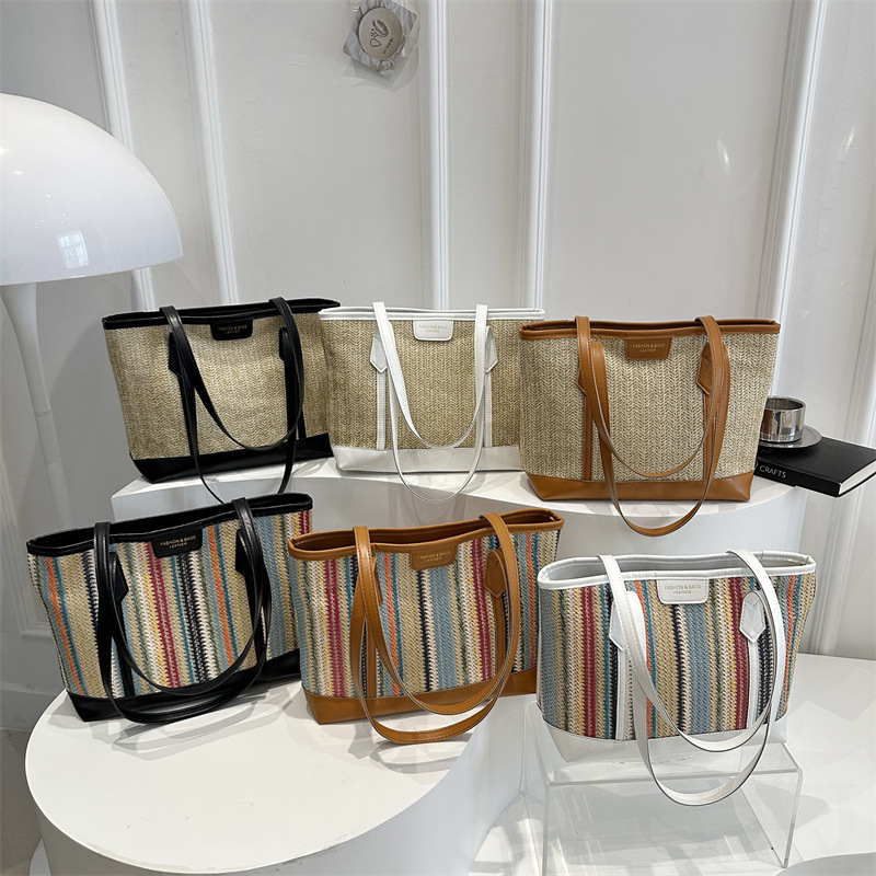 Trendy and fashionable straw woven bag 2025 Summer new style Korean-style patchwork women's bag, versatile single-shoulder bag, beach bag Application Scenario
