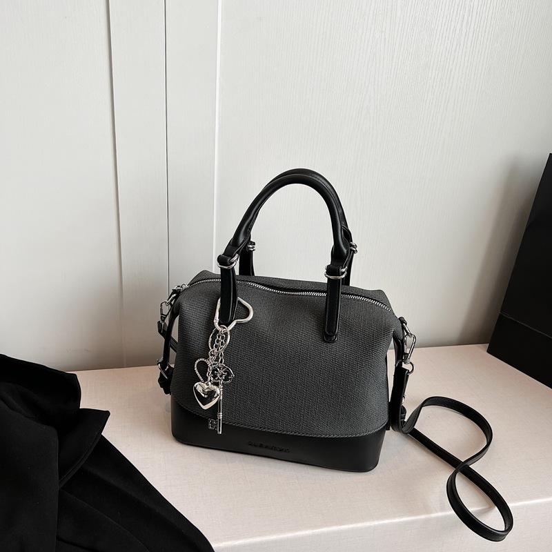 Simple bowling bag for women, 2025 new retro large-capacity commuter handbag, trendy and fashionable single-shoulder crossbody bag details Picture