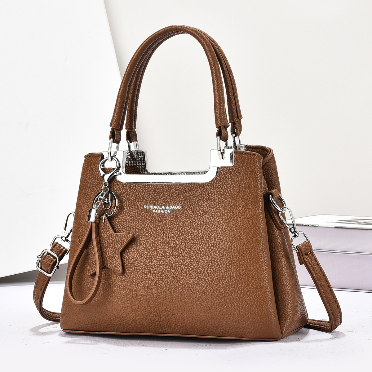 Cross-border foreign trade 2025 New Women's bag with lychee pattern crossbody single-shoulder large capacity for commuting single-shoulder hand-carry Application Scenario