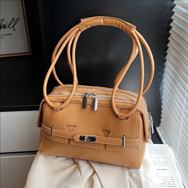 High-end quality, fashionable, large-capacity underarm bag for women, 2025 new style, retro and trendy, versatile commuting single-shoulder bag full figure