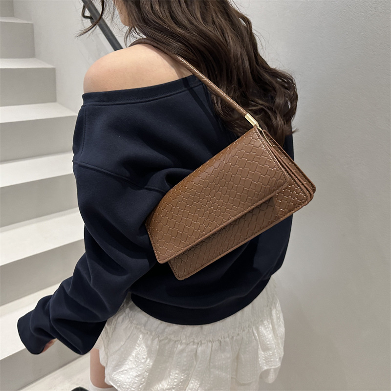 Spring New cross-border bag for women 2025 woven small square bag, high-end and niche handbag, commuting underarm bag Specification drawing