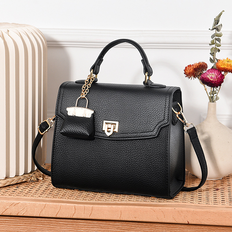 Youdaoplaceholder0 handbag women 's new European and American large-capacity ladies' bag, simple and fashionable, single-shoulder, crossbody, multi-layered large bag full figure