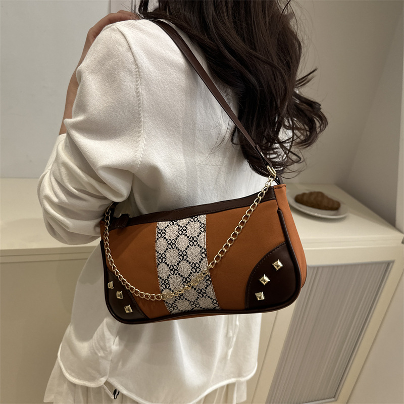 Casual solid color patchwork, gentle and fashionable texture, 2025 summer new chain single-shoulder crossbody hand-carry small square bag Specification drawing