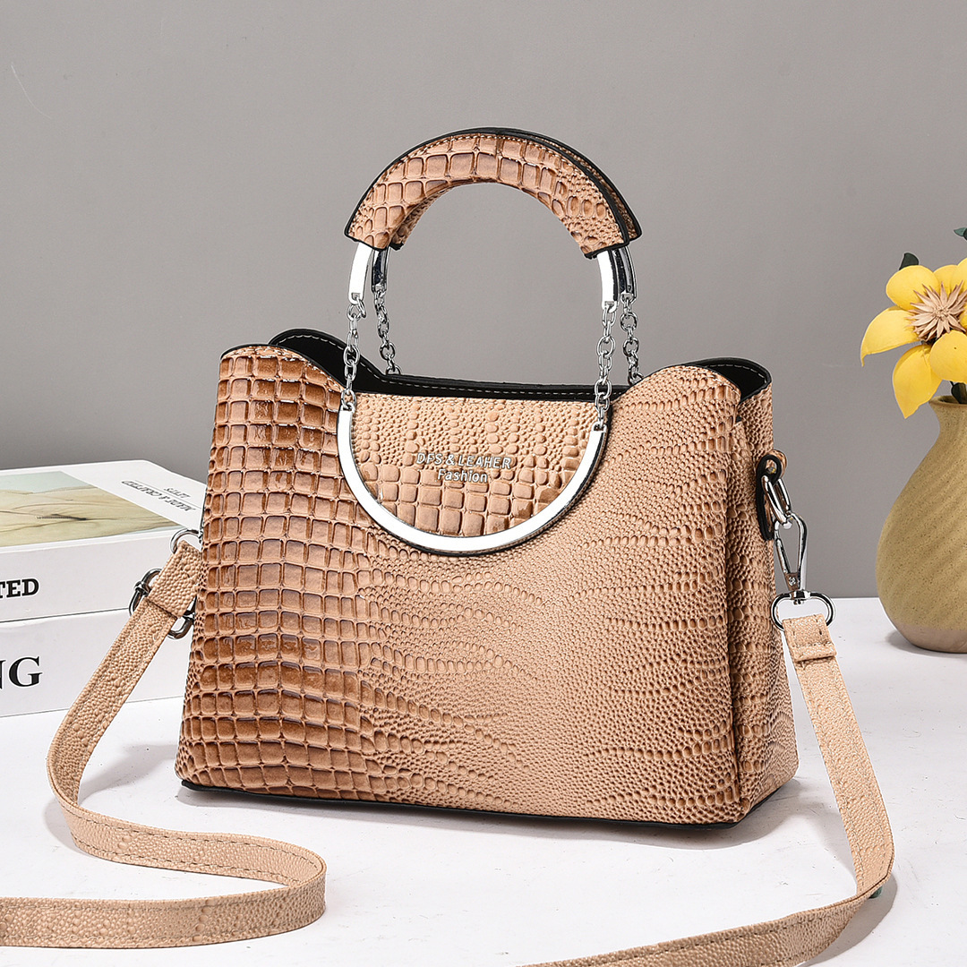 Bag Girl's 2023 Autumn/Winter new large-capacity embossed bucket bag, fashionable crossbody handbag, one-piece consignment details Picture