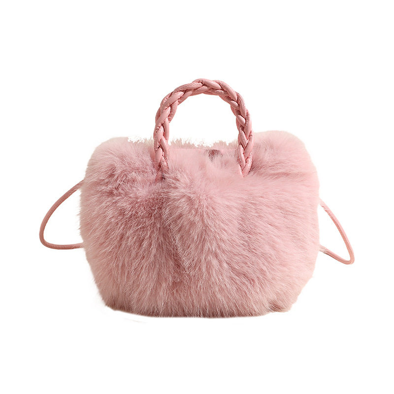 This is a cute and fashionable 2024 new style single-shoulder casual and versatile crossbody bag for women, as well as a trendy ins handbag Item Picture