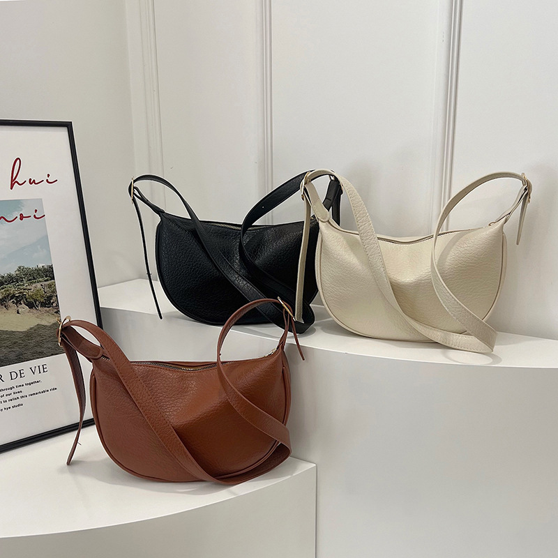 High-end women's large-capacity 2024 new trendy and fashionable women's single-shoulder crossbody bag, autumn and winter quality commuting bag Application Scenario