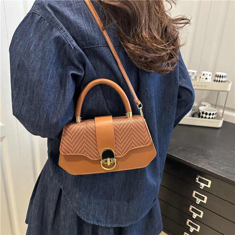Cross-border hard-shell small bag for women 2025 New style fashionable box bag, women's hand and shoulder crossbody bag Specification drawing