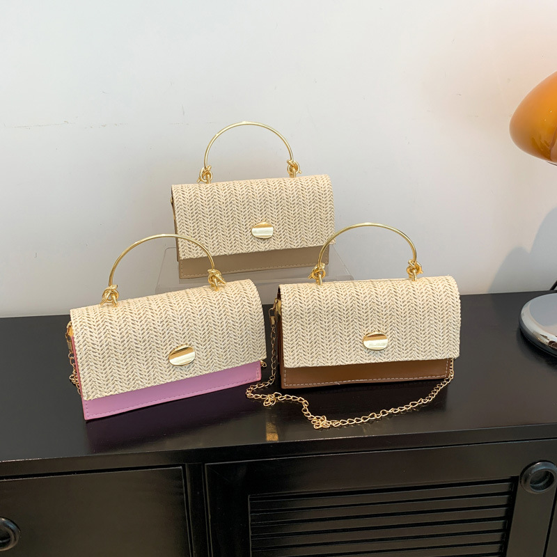 A fresh and simple straw-woven bag for women in 2024, a stylish small square bag with versatile chain single-shoulder crossbody Application Scenario