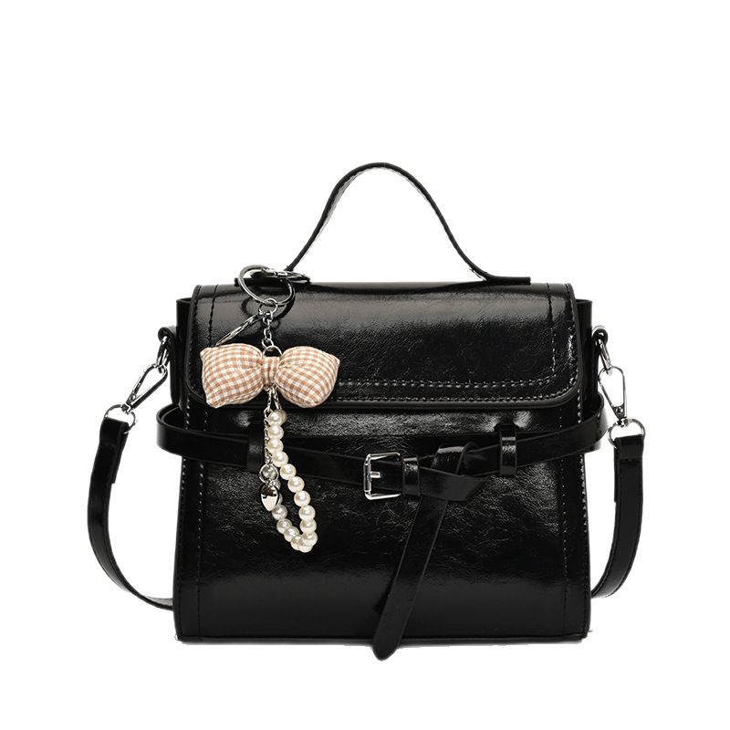 Stylish Korean-style niche handbag for women, 2025 new fashion soft leather contrasting color underarm bag, casual single-shoulder crossbody bag Item Picture