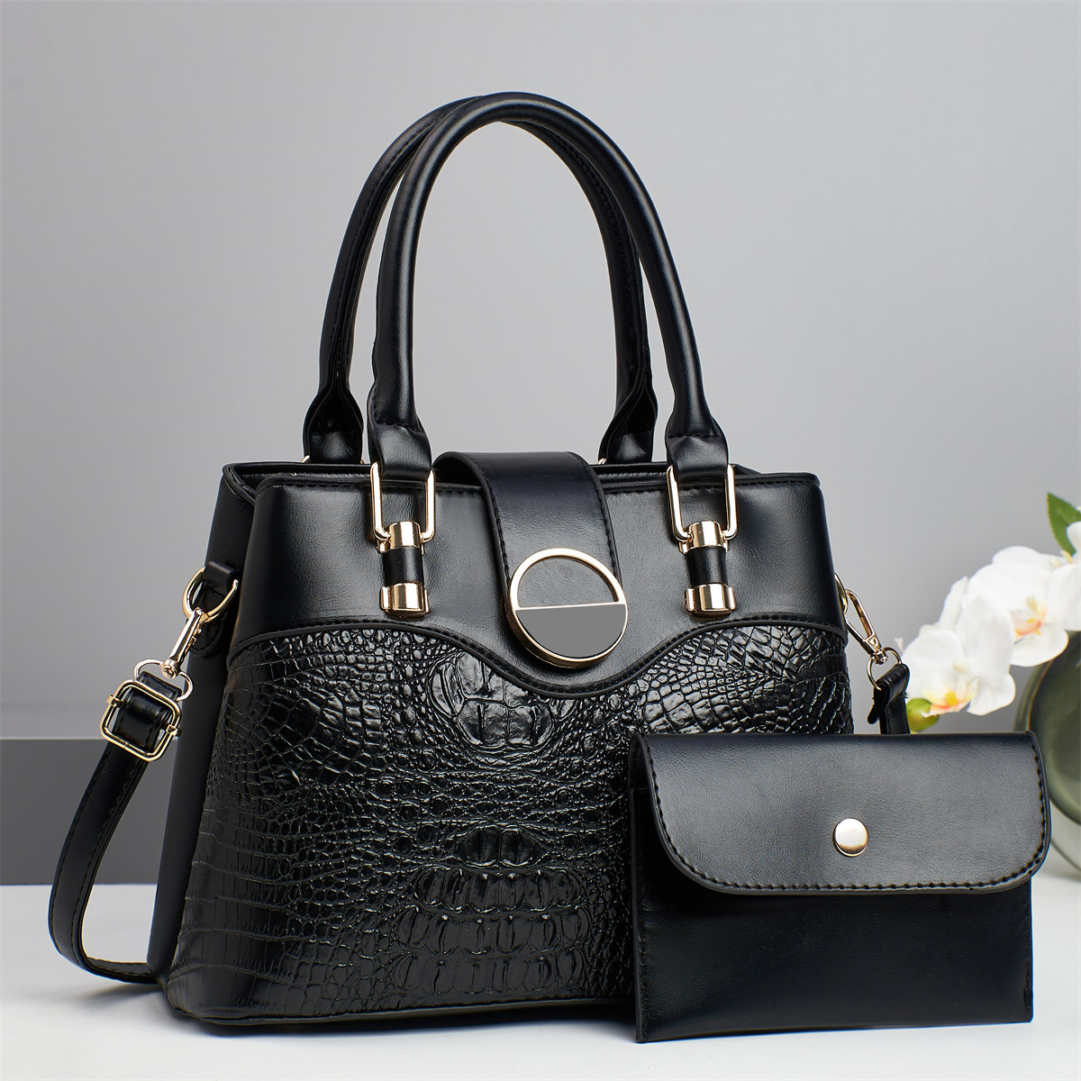 The new 2025 trendy and fashionable large-capacity hand-held crocodile pattern mother-and-child bag for cross-border single-shoulder crossbody women full figure