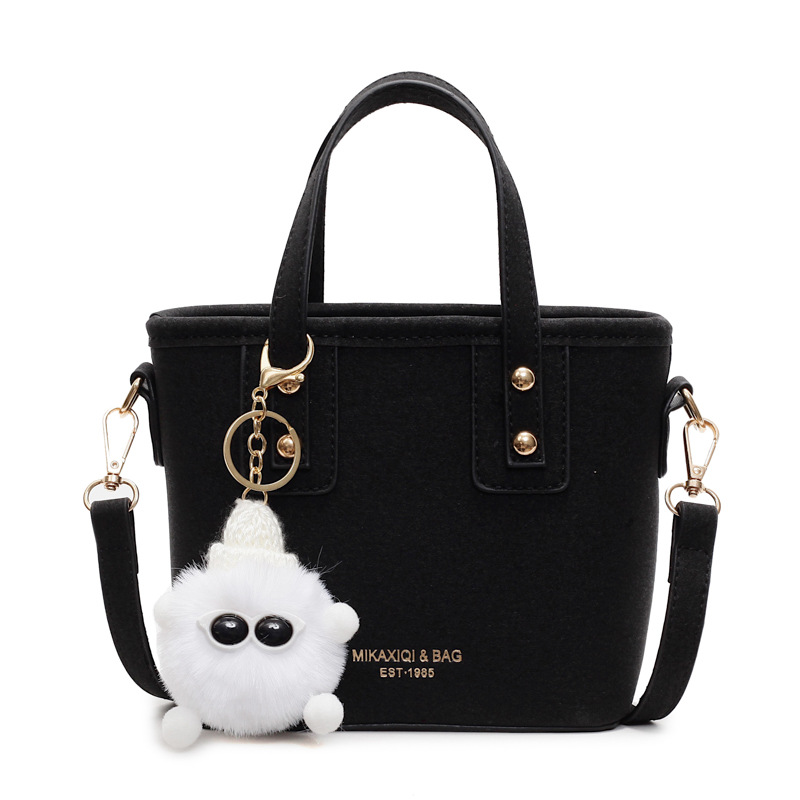 The new women's 2024 fashionable bucket bag features a niche design. It's a single-shoulder crossbody bag with a high-end feel and a small work handbag Item Picture