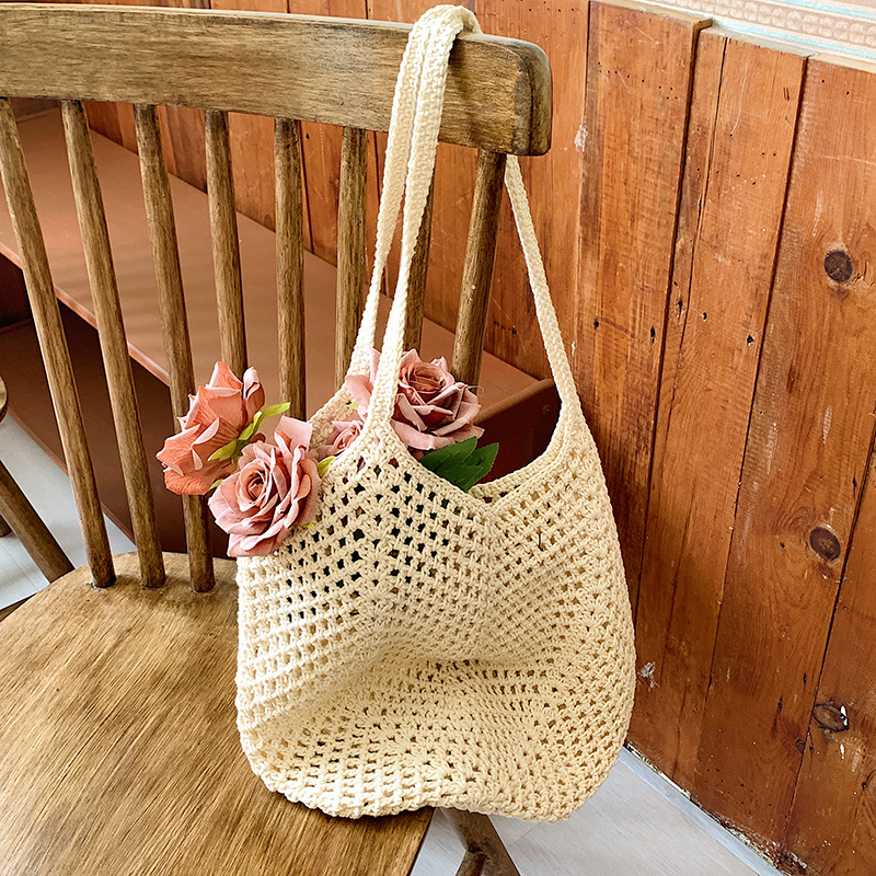Large-capacity woven straw bag, versatile underarm bag for women, 2025 new hollowed-out single-shoulder bag, beach vacation bag details Picture