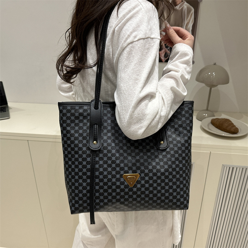 Fashionable and versatile large-capacity tote bag for women, new Spring 2025 commuting single-shoulder crossbody bag, cross-border trend Specification drawing