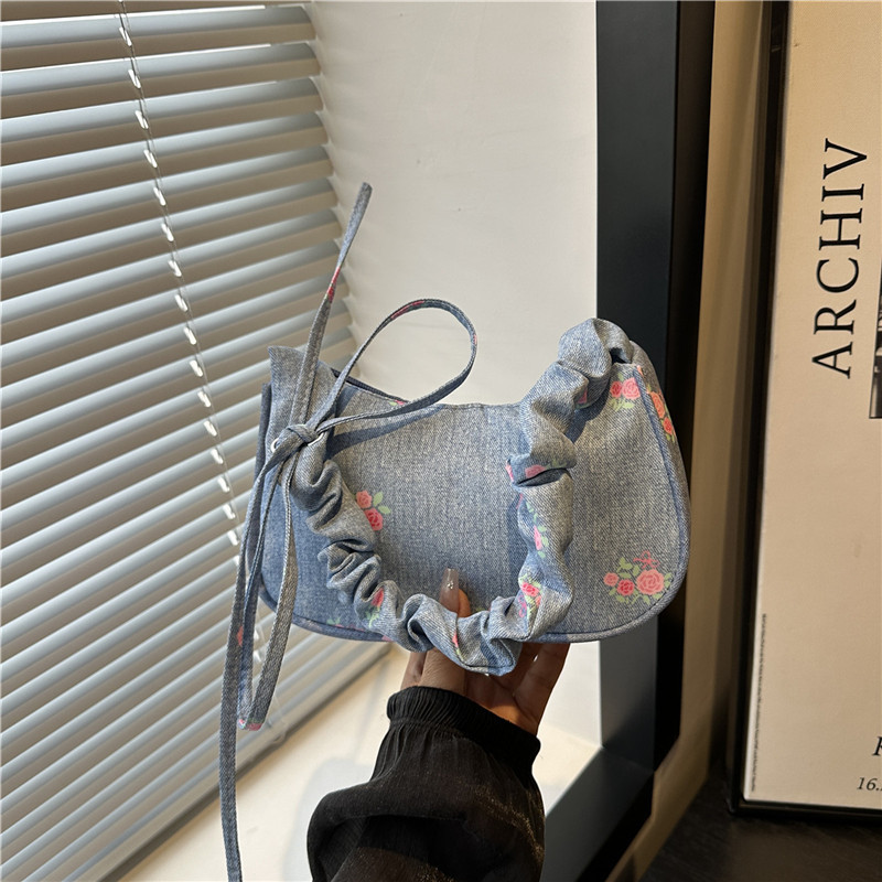 Gentle, sweet and cute floral single-shoulder handbag 2025 with a bow, versatile and fashionable ins pleated crossbody bag full figure