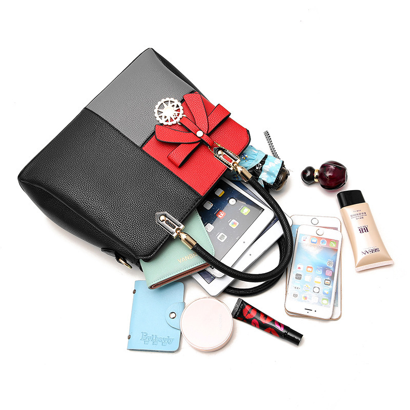 Factory direct sales of women's bags 2022: Simple and trendy handbags, large-capacity European and American single-shoulder bags with contrasting colors, one-piece consignment Item Picture
