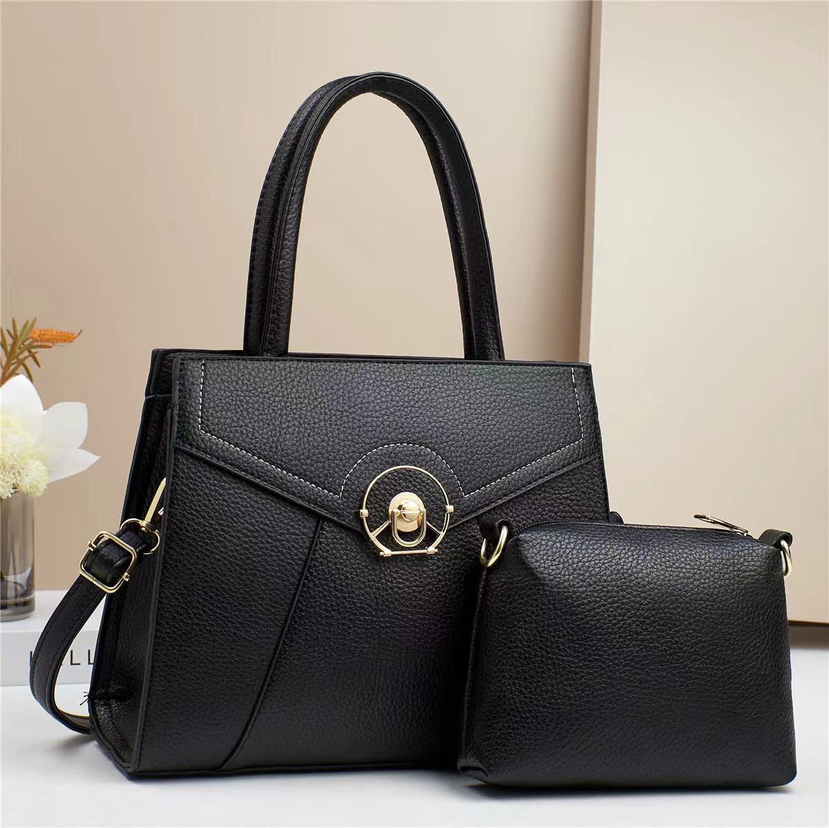 Two-piece fashionable and simple women's handbag, single-shoulder crossbody bag, trendy 2024 brand, elegant mom bag, large capacity Application Scenario