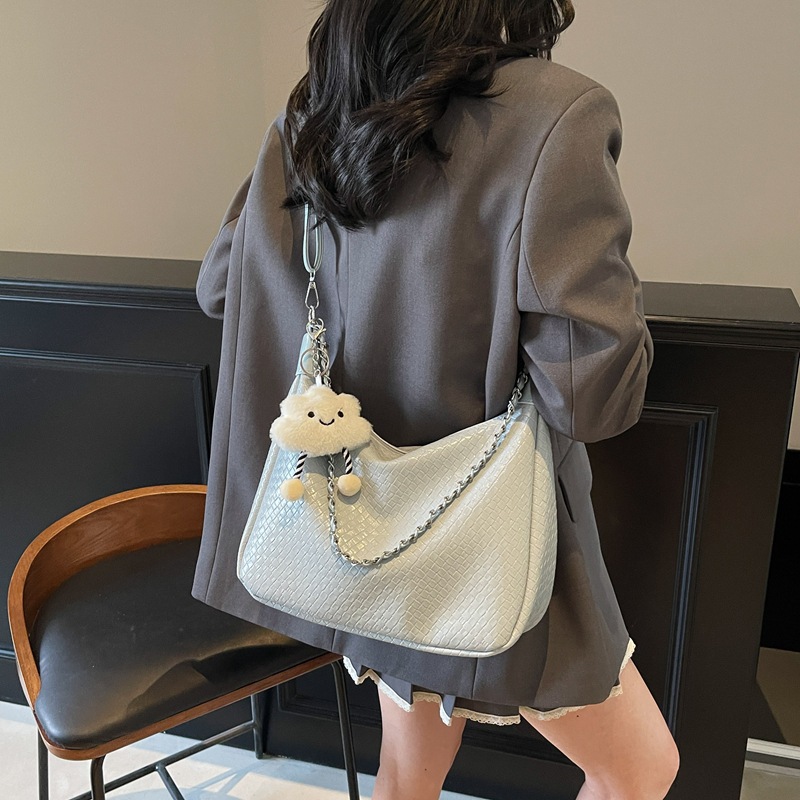 High-end and trendy chain, large-capacity dumpling bag for women, 2025 new Korean version, simple single-shoulder crossbody bag for women's commuting Specification drawing