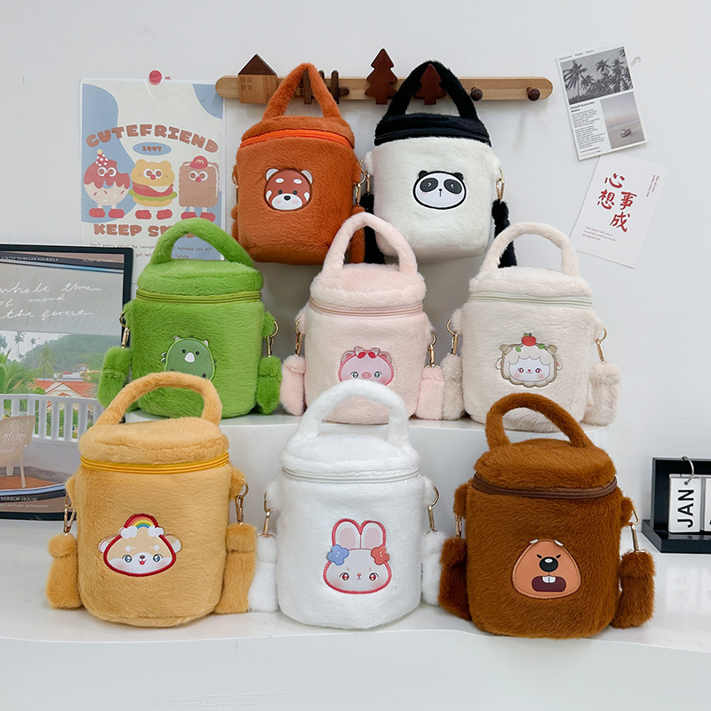 New cute plush toy Kapiba handle, shoulder, slanted bucket, large-capacity storage, cosmetic bag wholesale full figure